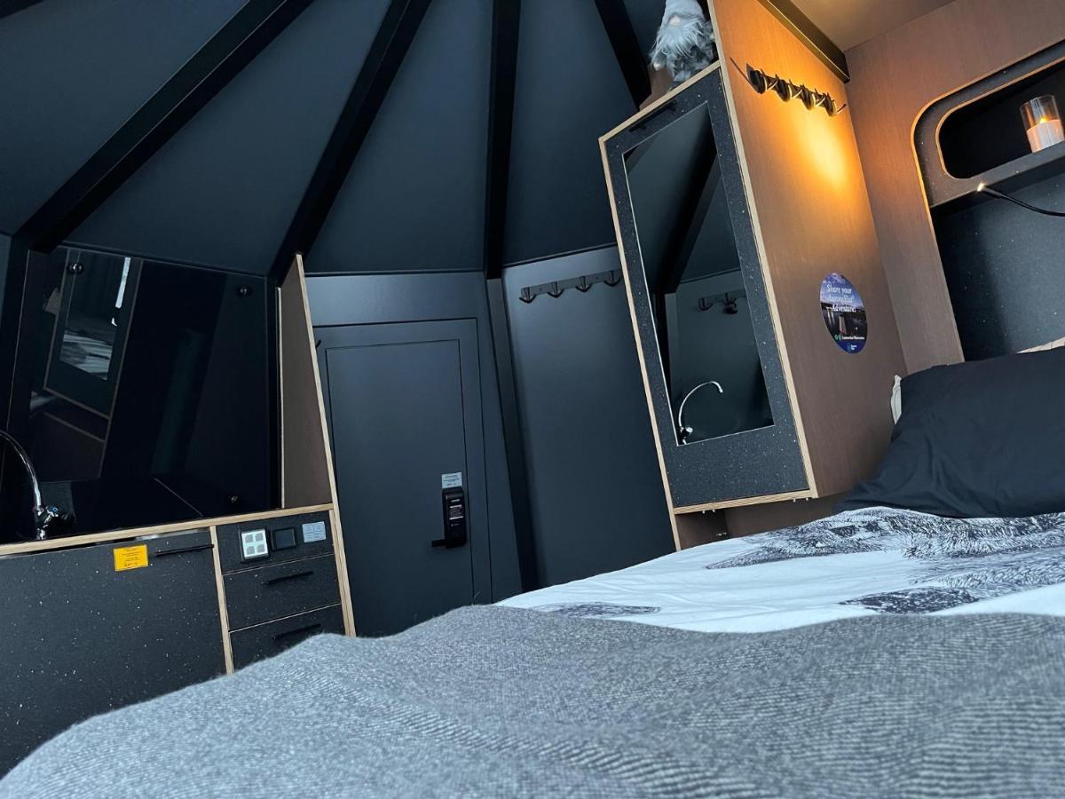 Vikajaervi Lake View Experience Igloos Rovaniemi Bagian luar foto