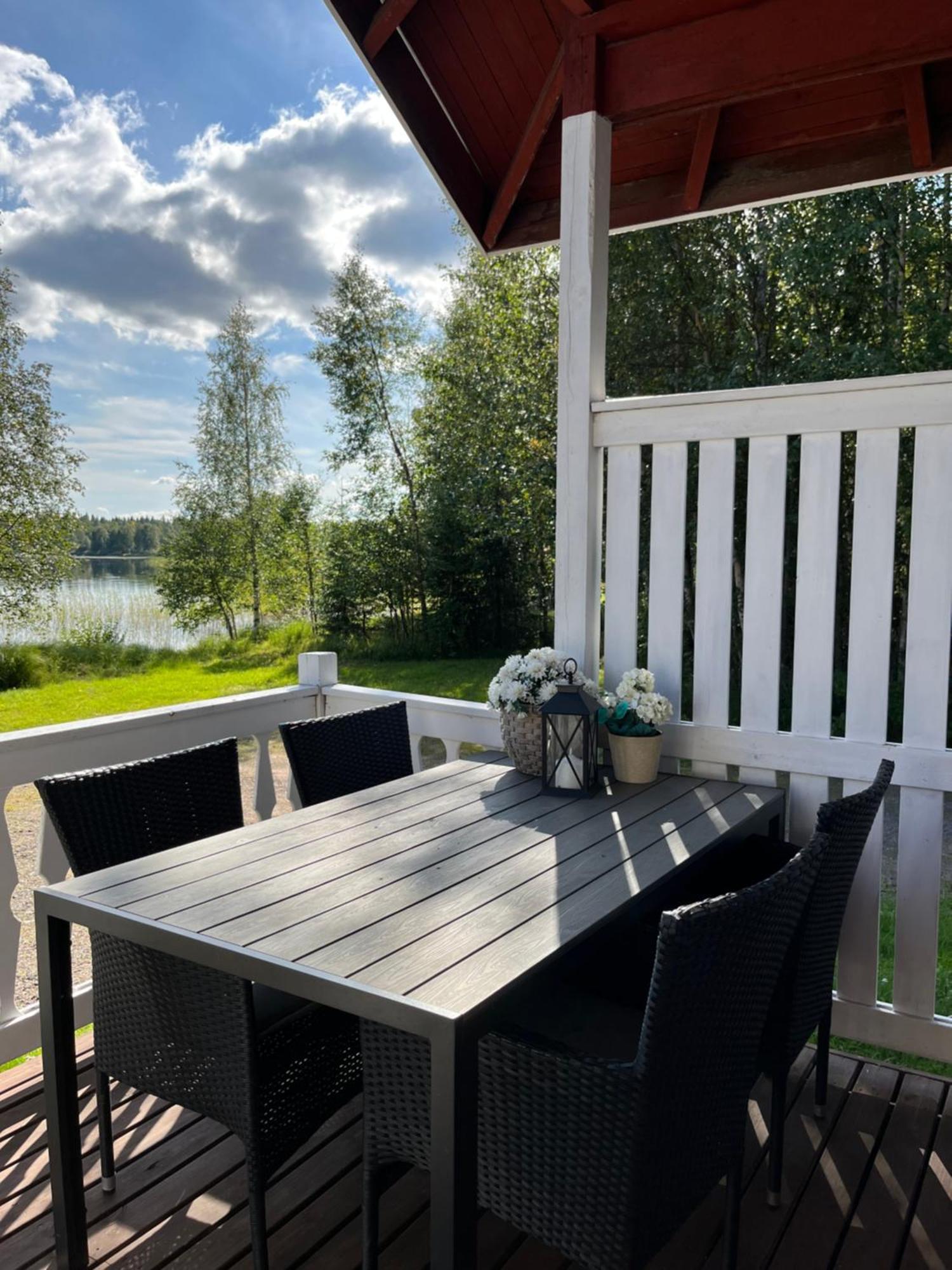 Vikajaervi Lake View Experience Igloos Rovaniemi Bagian luar foto