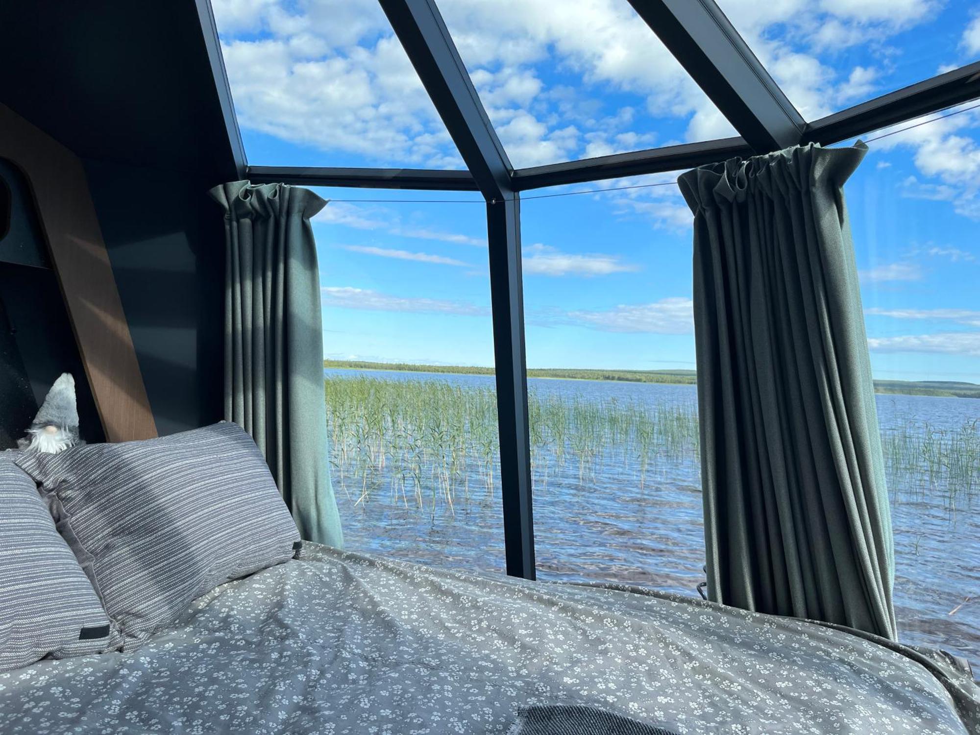 Vikajaervi Lake View Experience Igloos Rovaniemi Bagian luar foto
