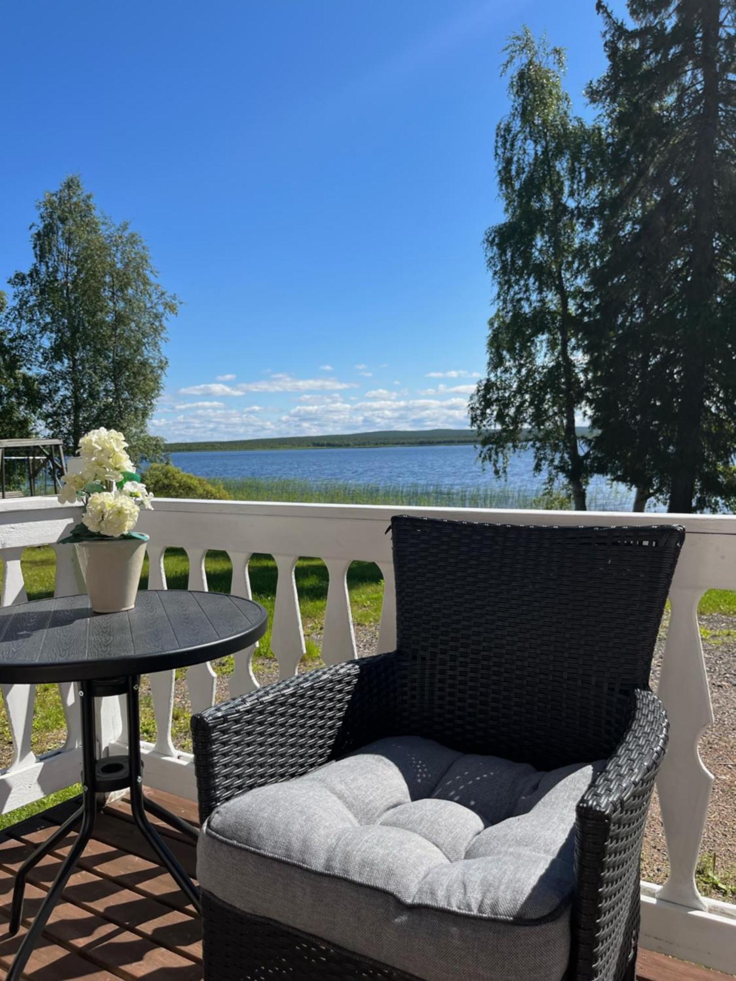 Vikajaervi Lake View Experience Igloos Rovaniemi Bagian luar foto