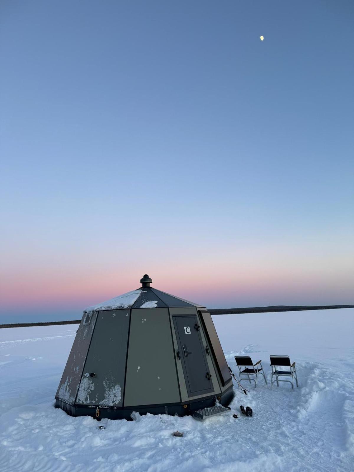 Vikajaervi Lake View Experience Igloos Rovaniemi Bagian luar foto