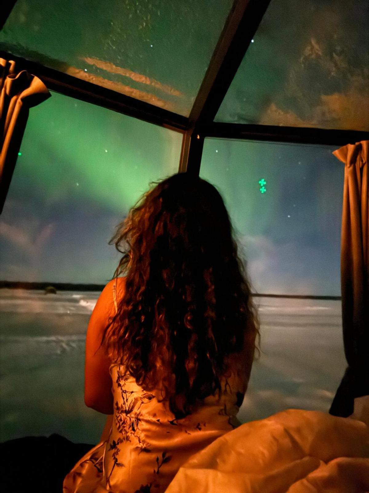 Vikajaervi Lake View Experience Igloos Rovaniemi Bagian luar foto