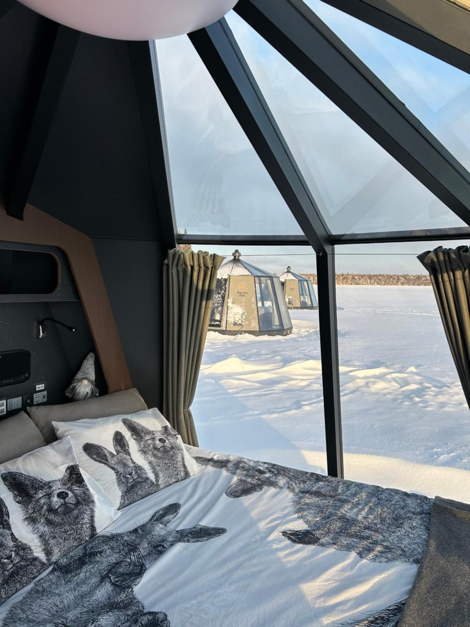 Vikajaervi Lake View Experience Igloos Rovaniemi Bagian luar foto