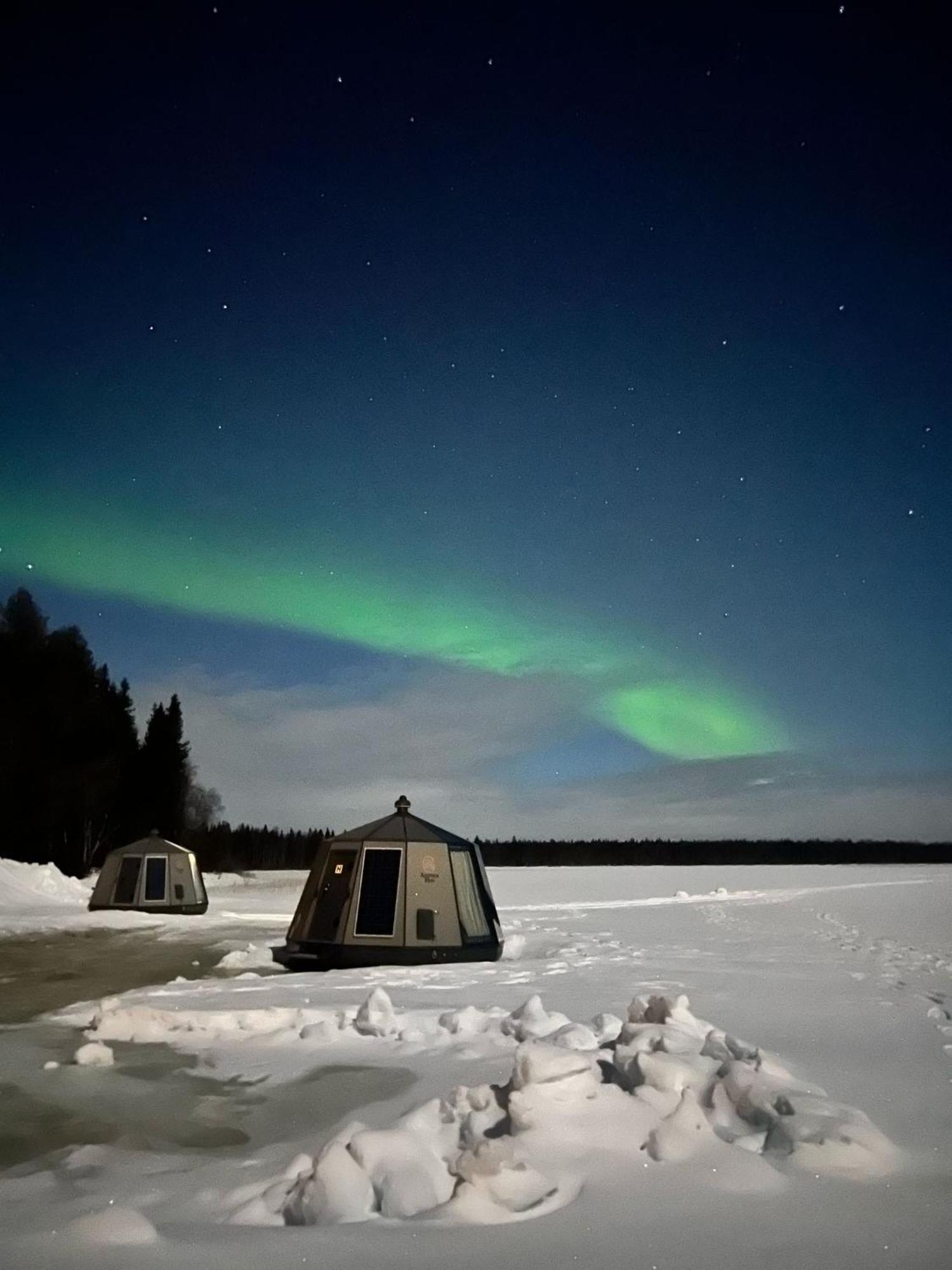Vikajaervi Lake View Experience Igloos Rovaniemi Bagian luar foto