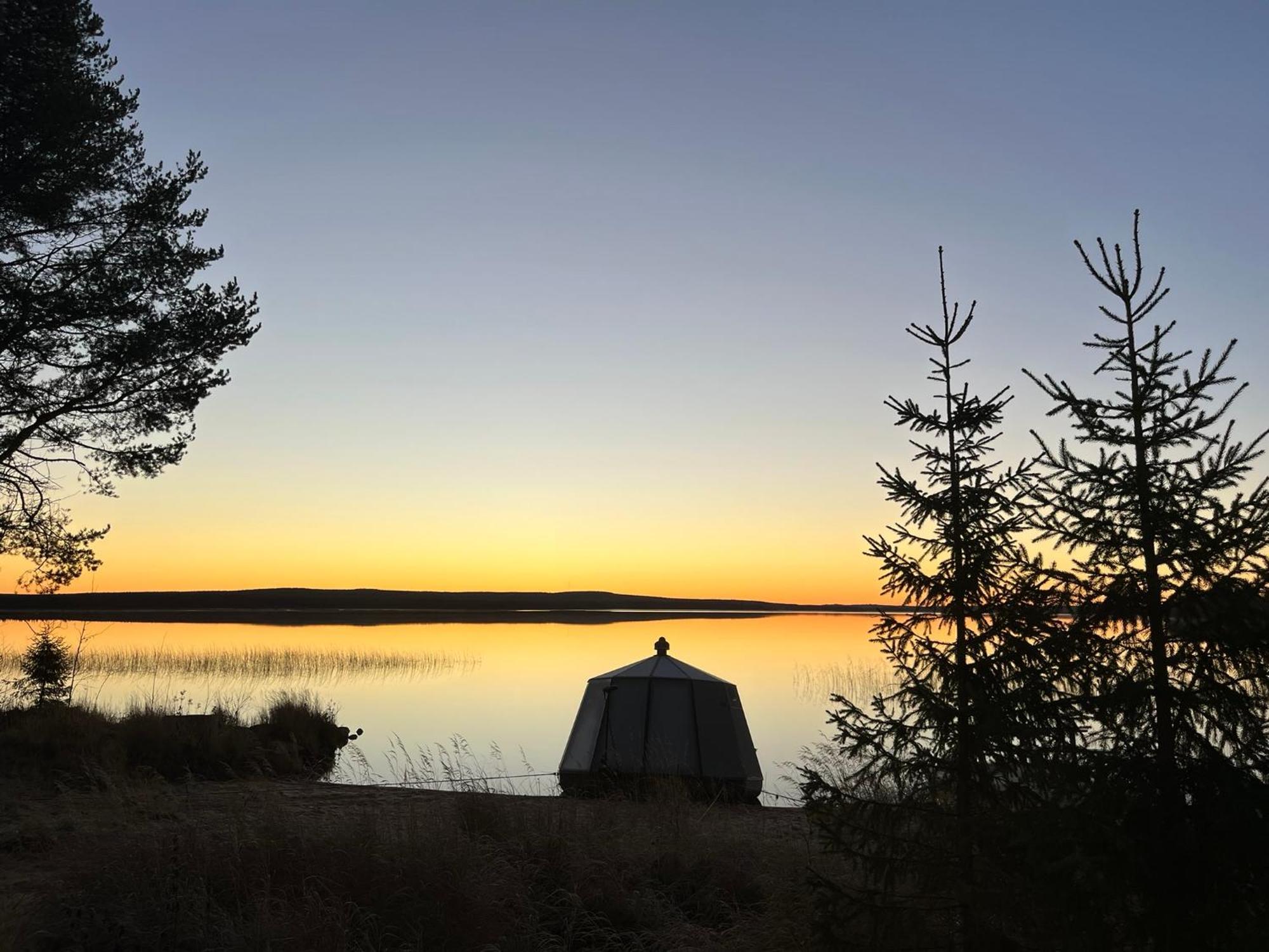 Vikajaervi Lake View Experience Igloos Rovaniemi Bagian luar foto